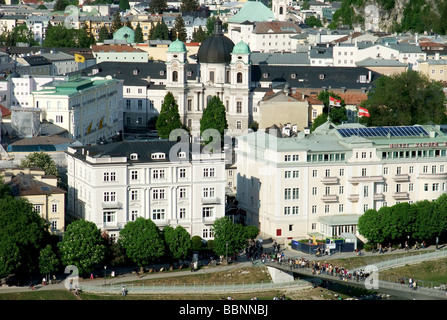 Geografia / viaggi, Austria, Salisburgo, vista città / cityscape, casa natale di Herbert von Karajan, Hotel Sacher, Chiesa della Trinità, Additional-Rights-Clearance-Info-Not-Available Foto Stock