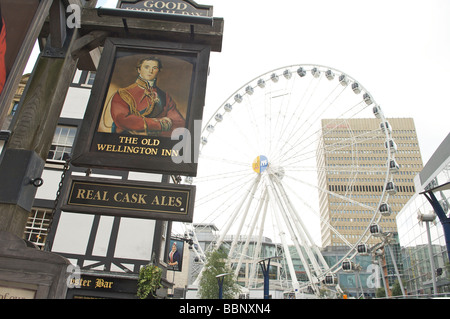 Il centro città di Manchester Foto Stock