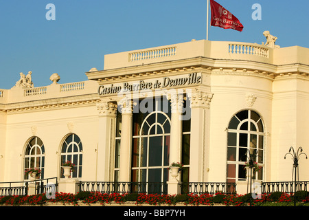 Facciata del casinò di Deauville, Calvados (14), in Normandia, Francia Foto Stock