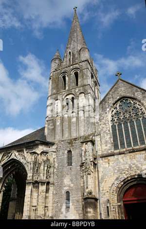 Il campanile della chiesa dell abbazia di MONTIVILLIERS, SEINE-MARITIME (76), in Normandia, Francia Foto Stock