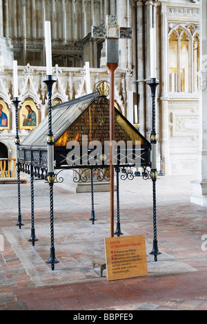 Santuario di San Swithun nella cattedrale di Winchester, Winchester, Hampshire, Inghilterra, Regno Unito Foto Stock