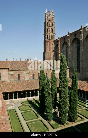 Il chiostro il giardino, GIACOBINI CONVENTO TOULOUSE HAUTE-Garonne (31), Francia Foto Stock
