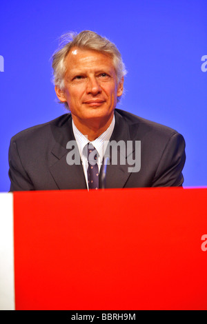 DOMINIQUE de Villepin, allora primo ministro, al 89esimo Congresso delle autorità locali e regionali francesi Foto Stock