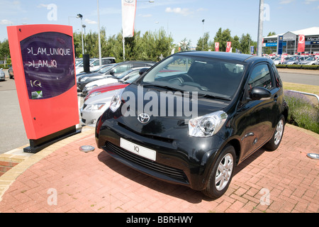 IQ Auto Concessionarie Auto Ransomes Europark Ipswich Suffolk in Inghilterra Foto Stock