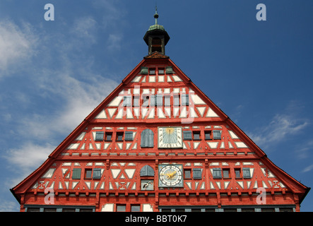 Graticcio gable dell'Historial town hall di Grossbottwar, Baden Württemberg Germania Foto Stock