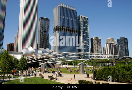 Il Jay Pritzker Pavilion di Millennium Park downtown Chicago Illinois USA Foto Stock