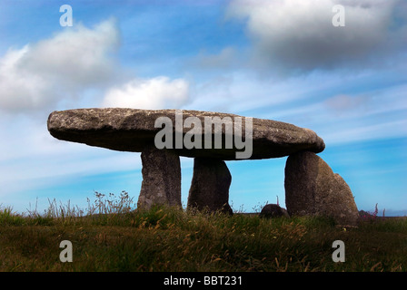 Lanyon Quoit monumento megalitico vicino a Penzance Cornwall Foto Stock