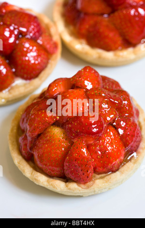 Tartellette alle fragole Foto Stock