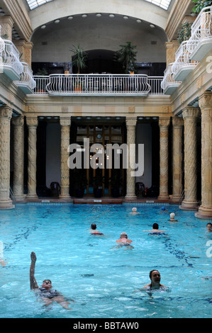 Vista generale del Bagno Termale Gellert Budapest Ungheria Foto Stock