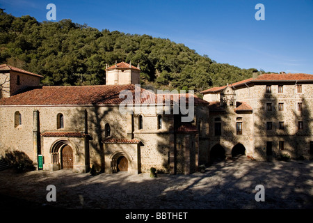 Monastero di Santo Toribio de Liebana Picos de Europa Cantabria Spagna Foto Stock