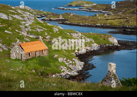 Fienile abbandonati su South Harris costa, Manish Bay, Ebridi Esterne, Scozia Foto Stock