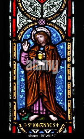 San Giovanni in vetro colorato, San Gregorio la Chiesa, Offchurch, Warwickshire, Inghilterra, Regno Unito Foto Stock