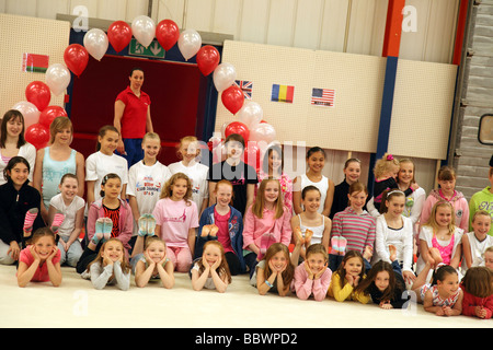 Doppia ginnastica europea champion Beth Tweddle in corrispondenza di una sede di formazione vicino a Liverpool, UK. Foto Stock