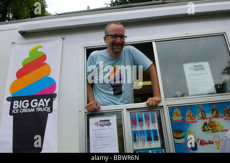 Doug Quint s Big Gay Gelato carrello fa il suo debutto a Brooklyn orgoglio nel Prospect Park Brooklyn in New York Foto Stock