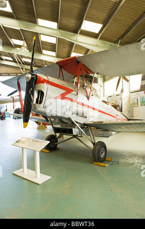 De Havilland aeromobile Heritage Center Museo di zanzara , DH82A Tiger Moth 2 posti in tandem aperto formazione prima biplanare volato 1931 Foto Stock