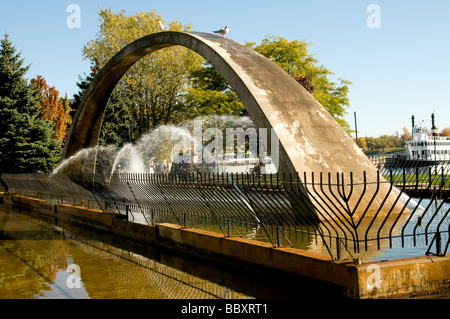 Confederazione Arch Fontana Arch e fontana Foto Stock