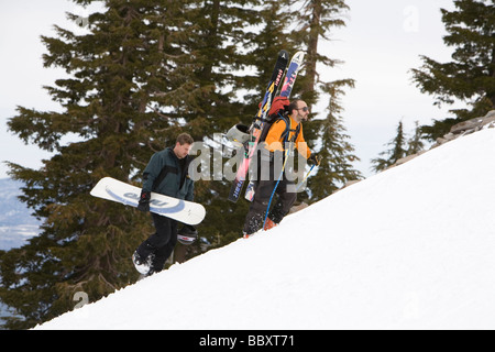 Tahoe Backcountry escursioni con le racchette da neve Sci e Snowboard Foto Stock