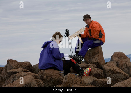 Tahoe Backcountry escursioni con le racchette da neve Sci e Snowboard Foto Stock