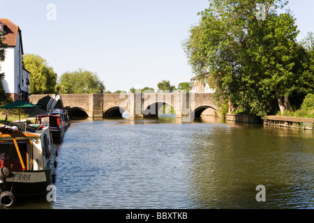 Il fiume Avon a Re John's Bridge, Tewkesbury, Gloucestershire Foto Stock