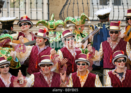 Carrusel de Coros en los Carnavales de Cádiz Andalucía España cori nella giostra carnevali della cadice andalusia Spagna Foto Stock