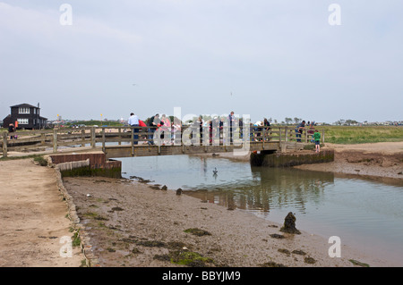 Pescato granchi a Walberswick Suffolk Foto Stock