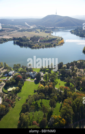 Governo House e Giardini Yarralumla e Lago Burley Griffin atto di Canberra Australia antenna Foto Stock