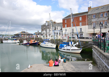 La vista del porto, Padstow, Cornwall, England, Regno Unito Foto Stock