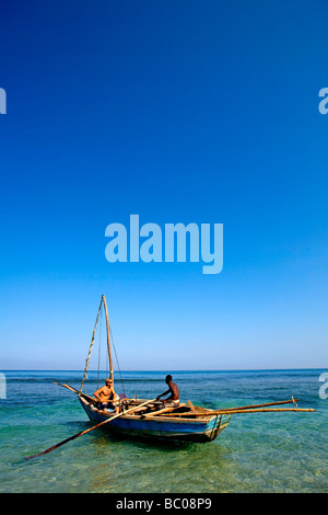 Haiti, Nord, Cap Haitien. I pescatori locali, Zed Layson, Cormier Plage. Foto Stock