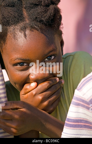 Haiti, Nord, Cap Haitien, ragazza locale. Foto Stock