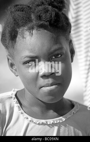 Haiti, Nord, Cap Haitien, ragazza locale. Foto Stock