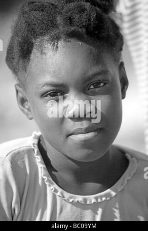 Haiti, Nord, Cap Haitien, ragazza locale. Foto Stock