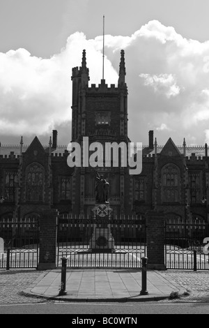 L'edificio Lanyon, Queen's University di Belfast, Irlanda del Nord, Regno Unito Foto Stock