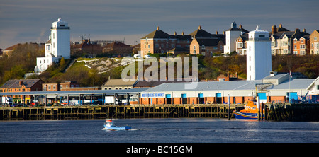 Inghilterra Tyne usura North Shields North Shields Fish Quay e Tynemouth stazione RNLI situato sulla banchina Est a North Shields Foto Stock