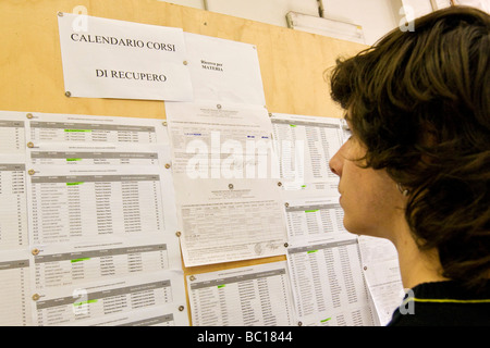 Anno scolastico fine delle valutazioni Foto Stock