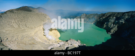 Indonesia, isola di Giava, Kawah Ijen Volcano, panorama Foto Stock