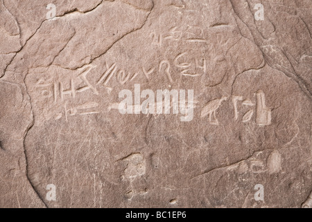 Rock-arte nel Deserto Orientale dell Egitto, Nord Africa Foto Stock