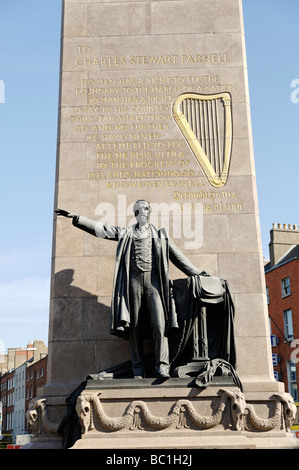 Charles Stewart Parnell monumento su O'Connell St Dublino Repubblica di Irlanda Foto Stock