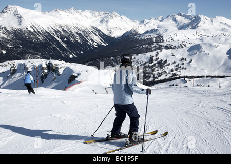 Sci la vasta e poco affollate piste su Whistler Mountain Canada parte della sede per il 2010 giochi olimpici invernali Foto Stock