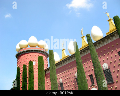 Vista esterna di SALVADORE DALI CASA MUSEO FIGUERES SPAGNA Foto Stock