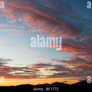 Sunset over Taransay Isola, Isle of Harris, Ebridi Esterne, Scozia Foto Stock