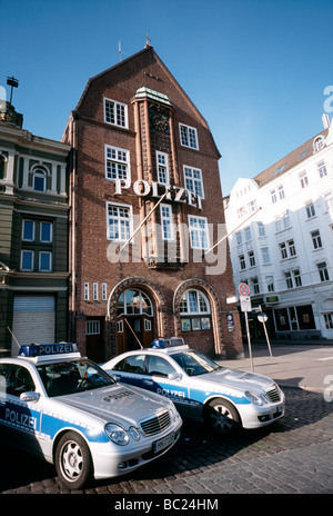 Davidwache Polizeikommissariat (15) a Reeperbahn nella città tedesca di Amburgo. Foto Stock