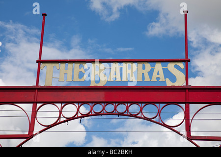 Segno sopra l'ingresso del Barras mercato delle pulci in east end di Glasgow, Scozia. Foto Stock