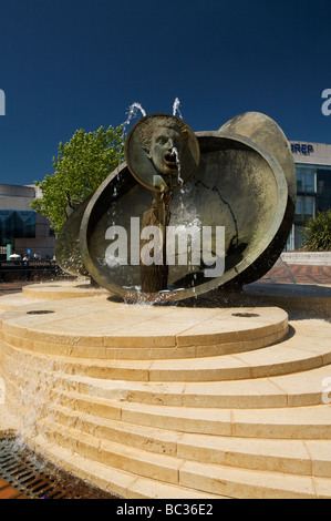 Spirito & Enterprise Fontana Centenary Square Birmingham West Midlands England Regno Unito Foto Stock