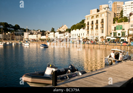 Torquay Porto e Marina Torbay su una sera d'estate Foto Stock