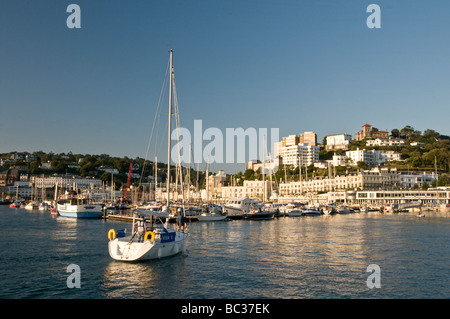 Torquay Porto e Marina in Torbay in una serata estiva in giugno Foto Stock