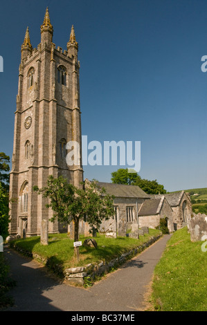 Widecombe in Moro Chiesa Parrocchiale nel Parco Nazionale di Dartmoor Devon Foto Stock