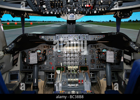 Boeing 747 Jumbo aereo Jet Cockpit ponte di volo simulatore di addestramento Foto Stock