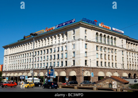 Bulgaria - Sofia - La città capitale - Sveta Nedelya Square. - Memorizzare Tsoum Foto Stock