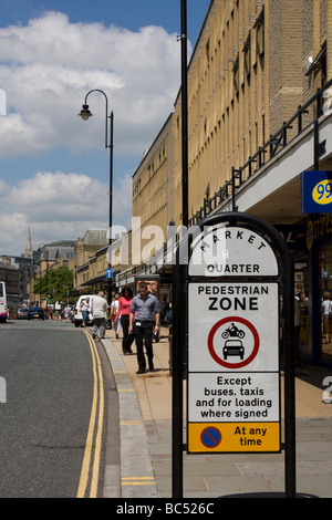 Halifax grande mercato centro città Metropolitan Borough of Calderdale West Yorkshire Inghilterra UK GB Foto Stock