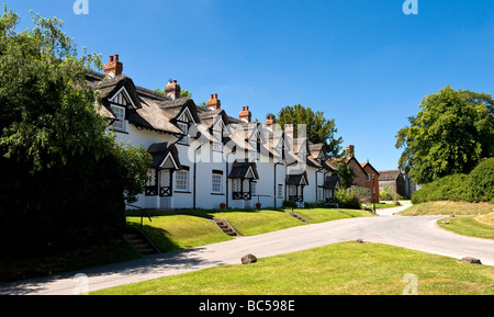 Villette a schiera nel villaggio di Warter, East Yorkshire. Foto Stock